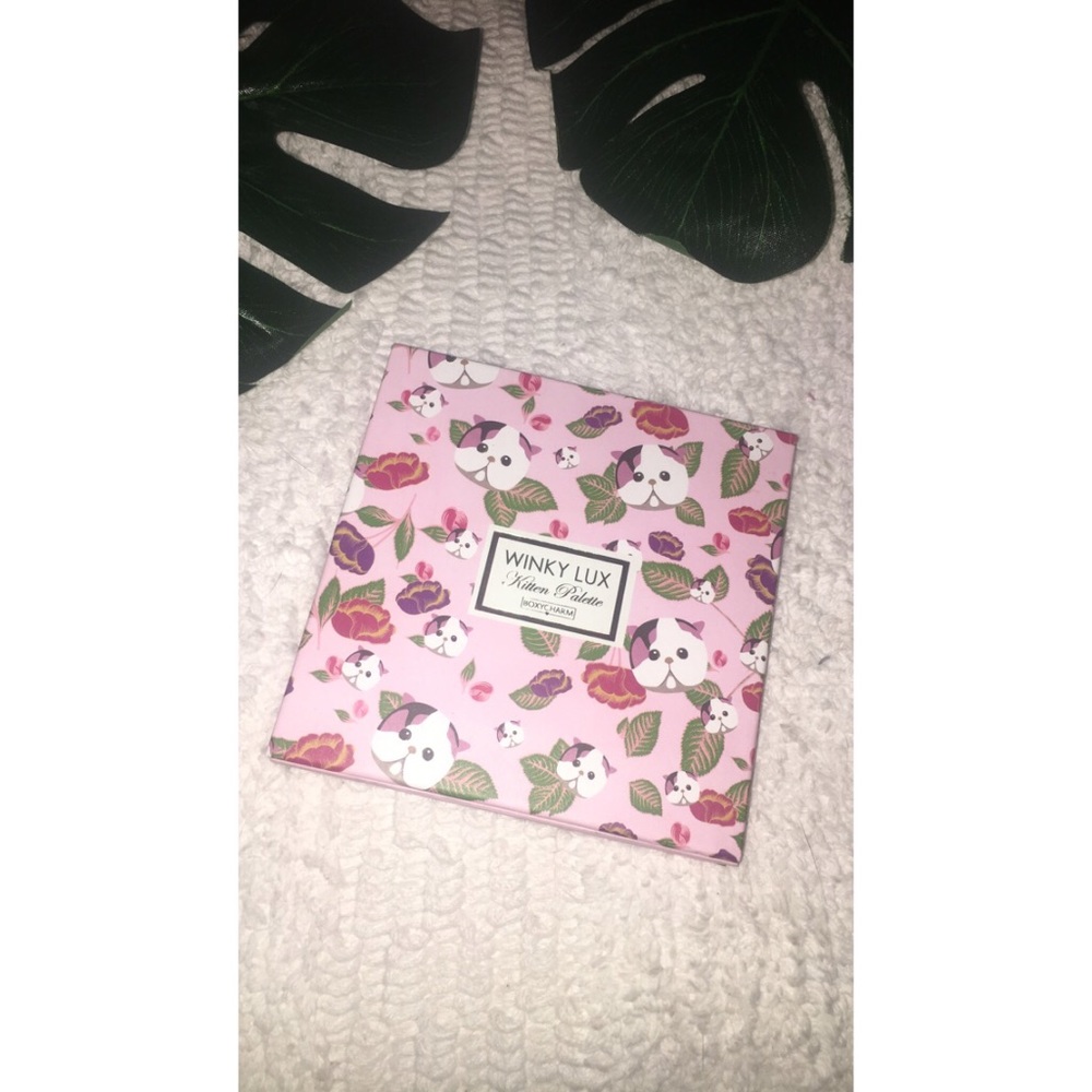 WINKYLUX KITTEN EYESHADOW PALLET
